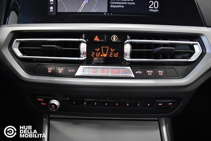 BMW 320d 48V xDrive Touring Business Advantage